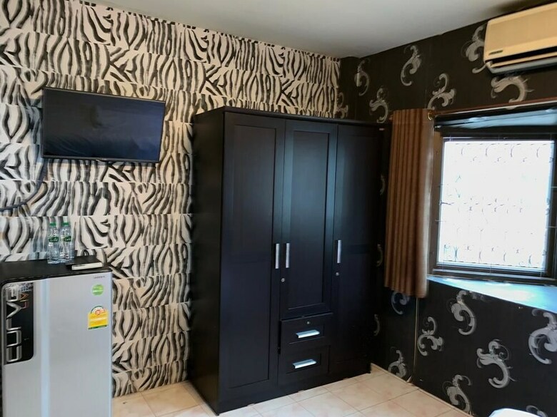 Hotel Happa Residency