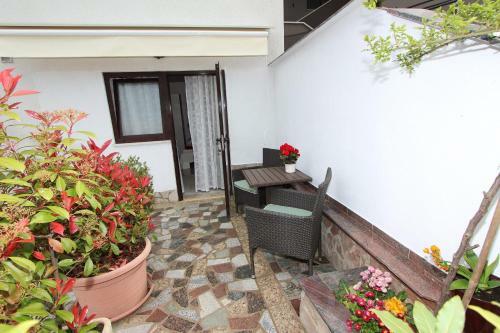 Apartments Divna