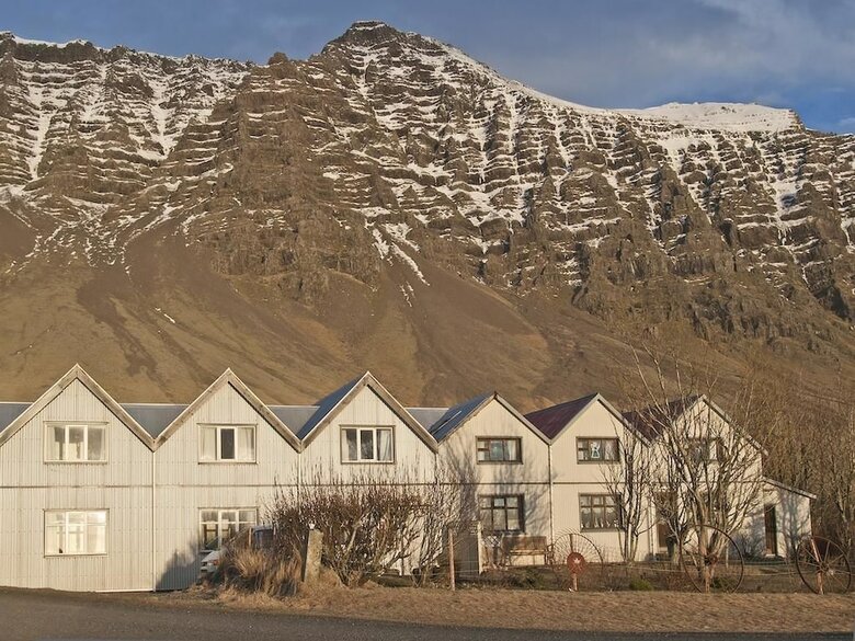 Hotel Skyrh�sid Guesthouse