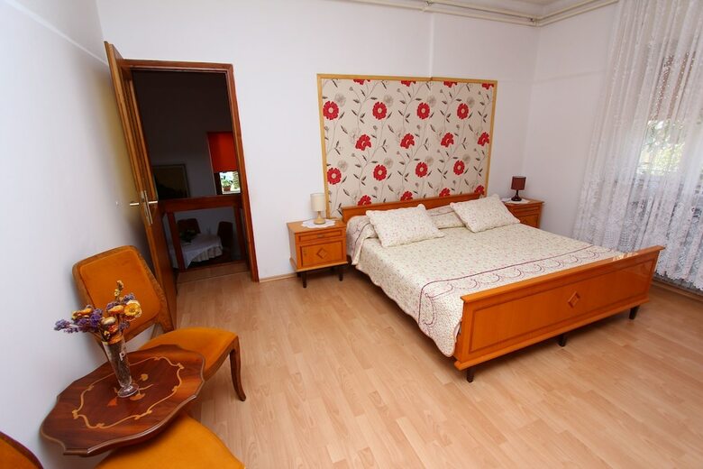 Apartments Goga