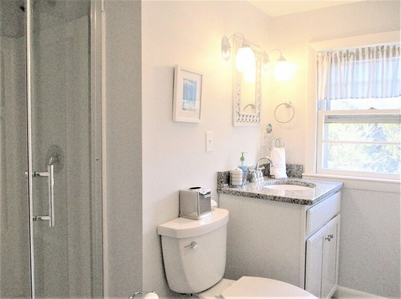 387 Strawberry Hill - 4 Bedroom House