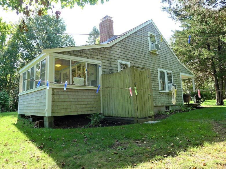 64 Rock Harbor - 3 Bedroom House