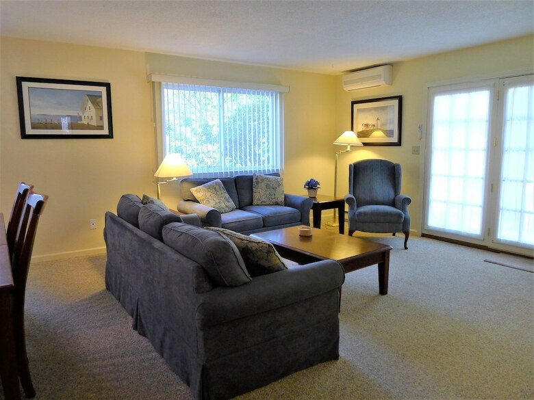10 Gray - 2 Bedroom Condo