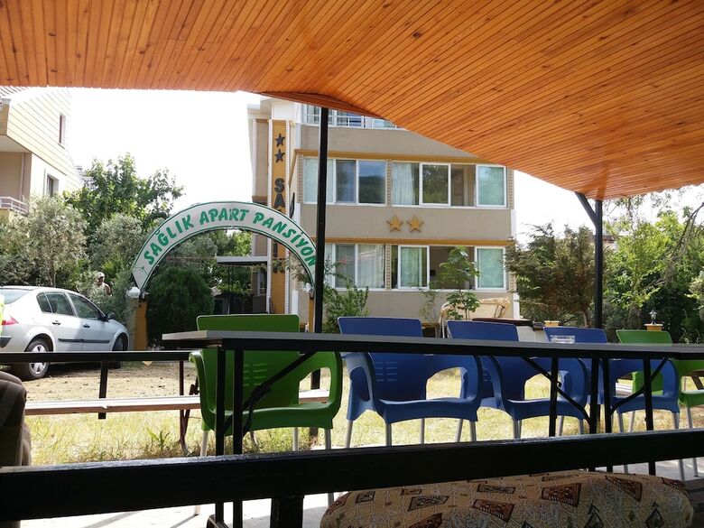 Saglik Apart Pansiyon