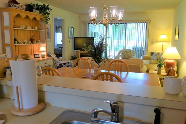 96 Eaton - 2 Bedroom Condo