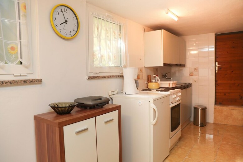 Apartments Knezovic