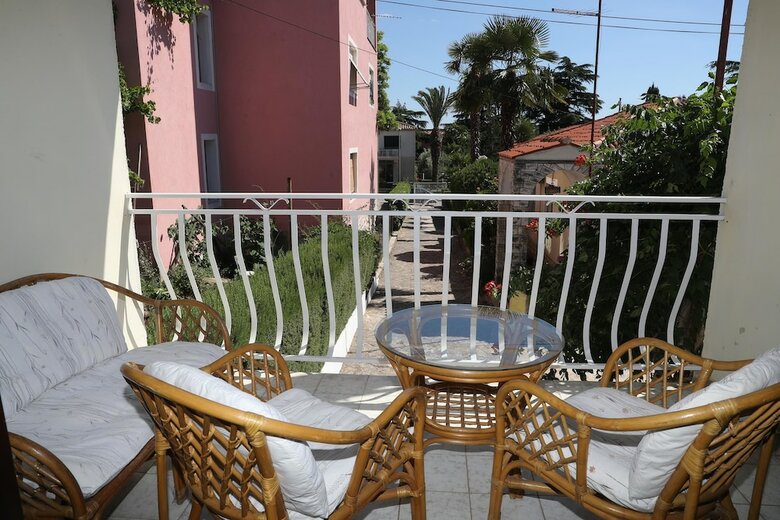 Apartments Knezovic