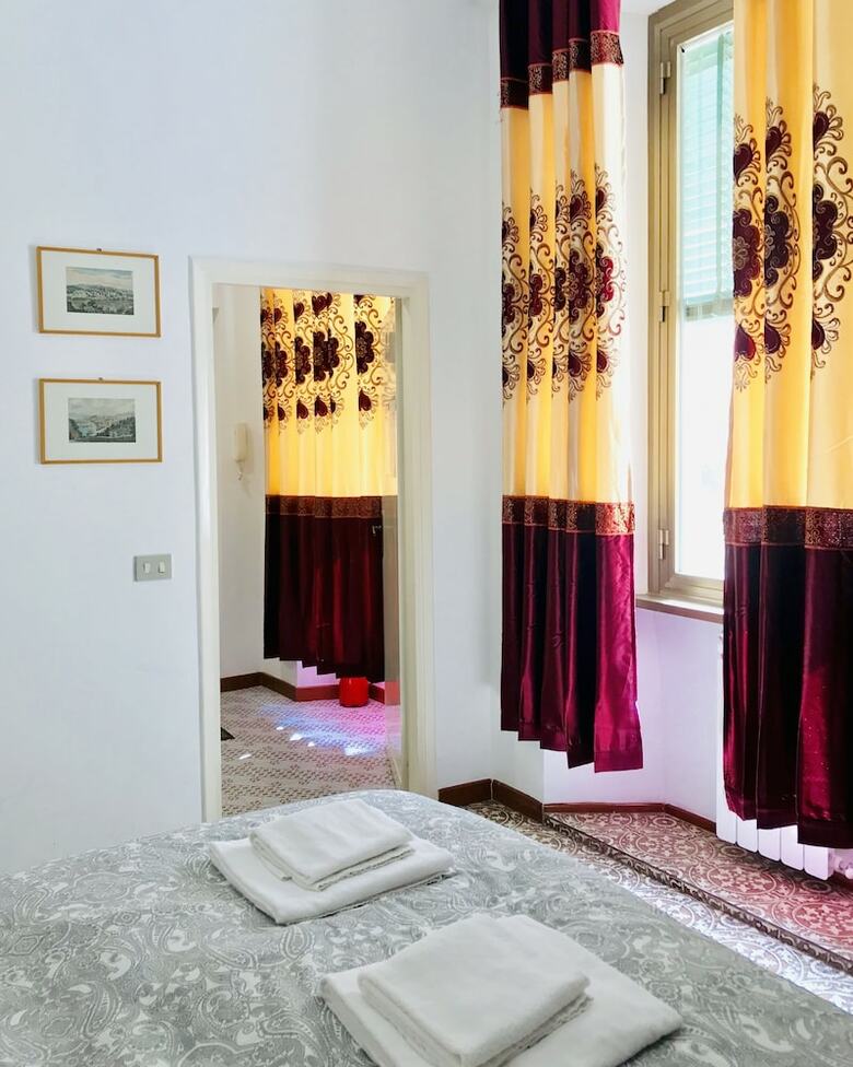 Hotel Colosseum Luxury Room