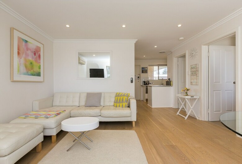 Cottesloe Beach Pines Apartment