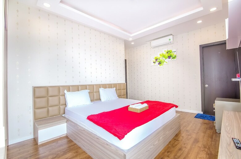 Henry Apartment Sunrise City
