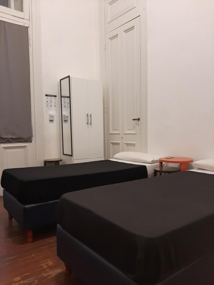 Hostal Art Factory Guest House