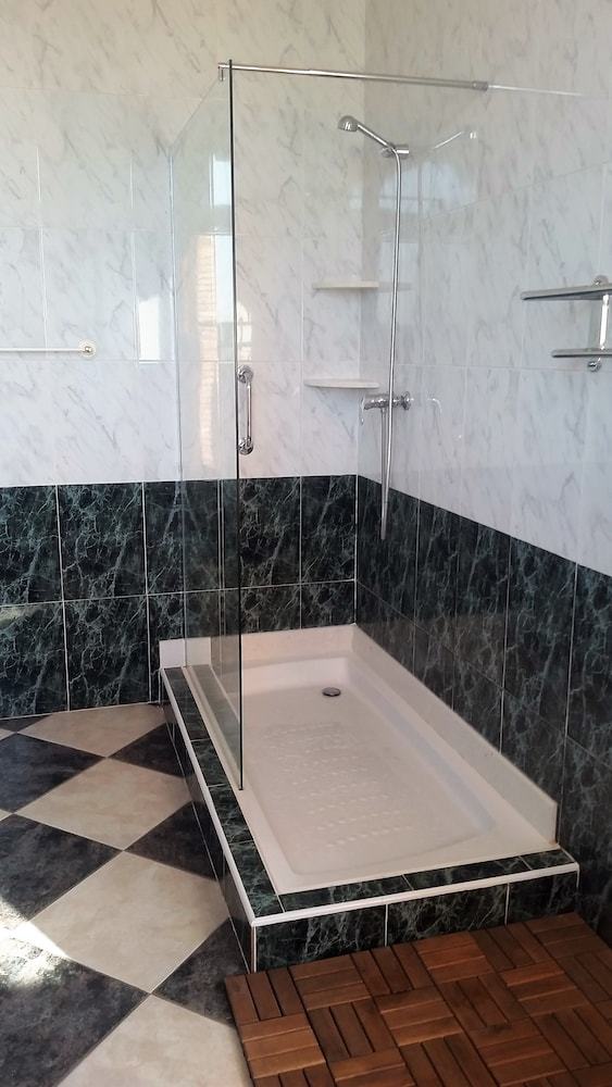 Hostal Villa Cabreros