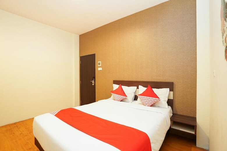 Hostal Oyo 275 Hotel Kita