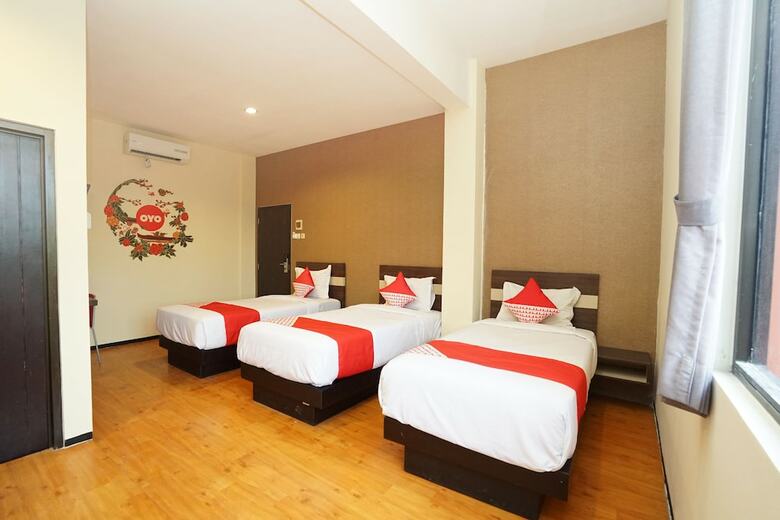 Hostal Oyo 275 Hotel Kita