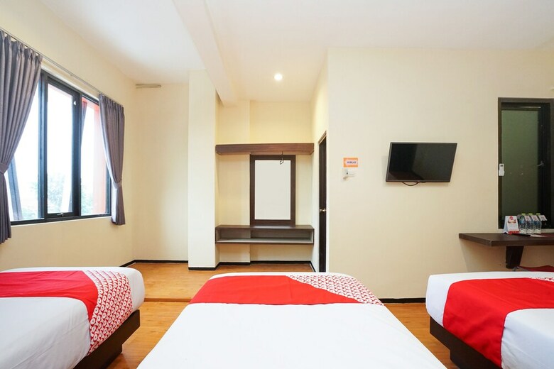 Hostal Oyo 275 Hotel Kita