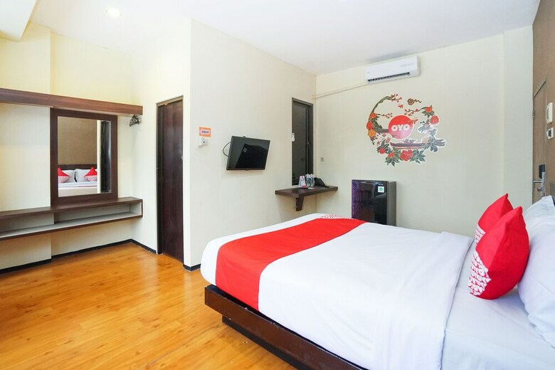 Hostal Oyo 275 Hotel Kita