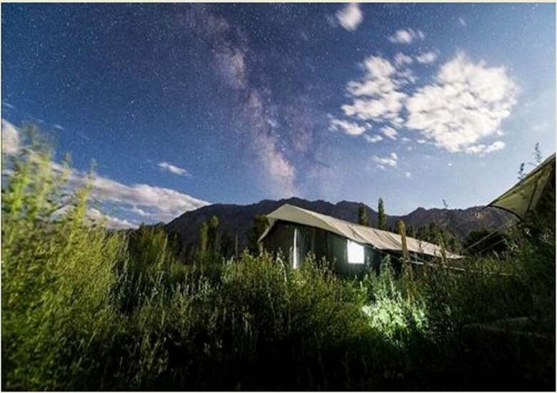 Hotel Pangong Escapes Camps