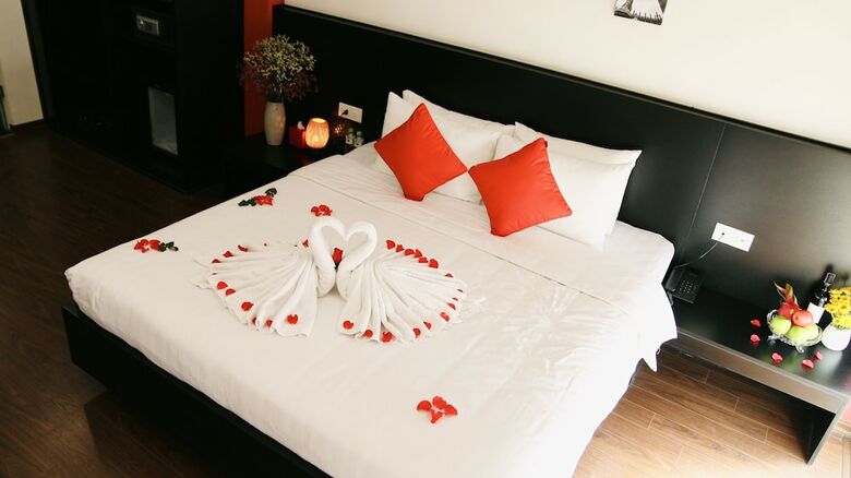 Monsieur Diesel Hang Bac Hotel