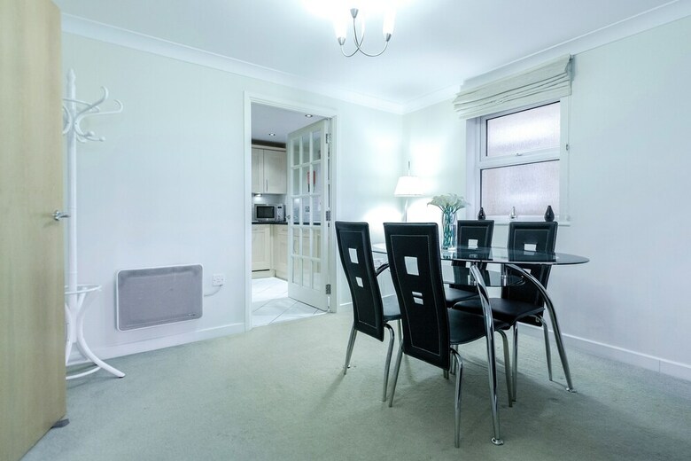 Roomspace Apartments-courtyard Guildford