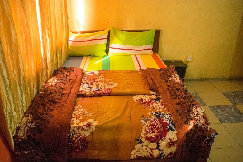 Hotel Qosmic Residence