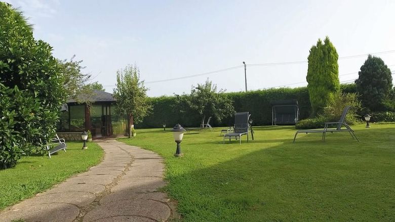 Hostal Hosteria Los Sauces