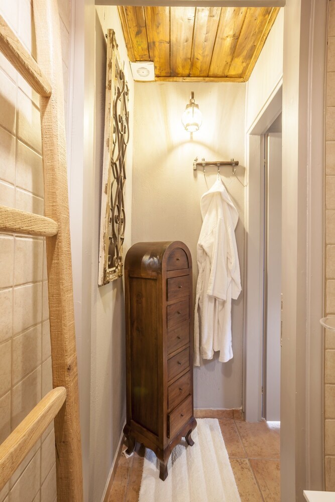 Rock Dandy, Deluxe Chalet, Arachova | Delphi. Private Sauna