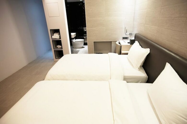 Hotel The Fantasy Apartment