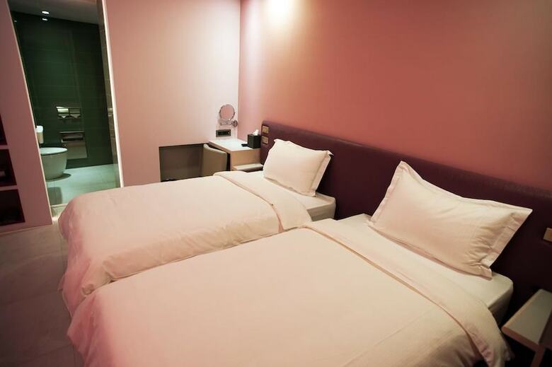 Hotel The Fantasy Apartment