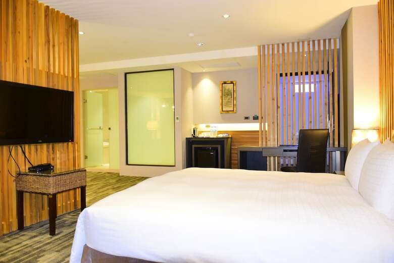 Oriental Pearl International Hotel