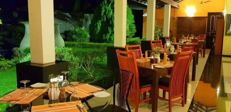 Hotel Flower Garden Lake Resort