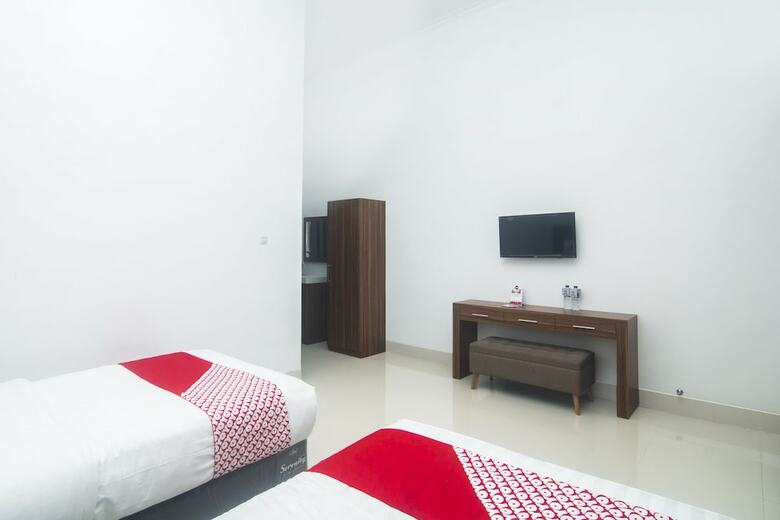 Hostal Oyo 284 Wisma Jip