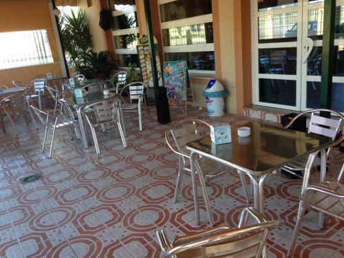 Hotel Restaurante La Ch�cara