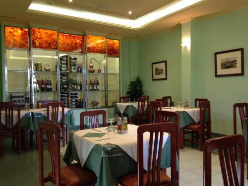 Hotel Restaurante La Ch�cara