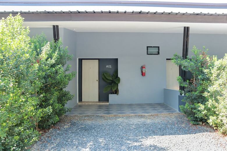 Hotel Oyo 809 Golden Palm Resort