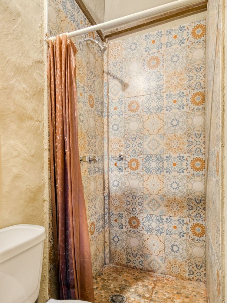 Hostal Collection O 1531