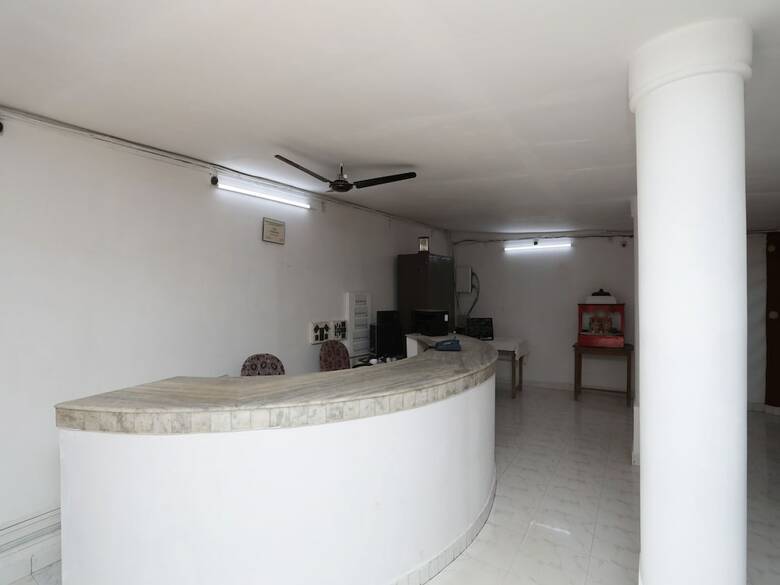 Apartamentos Oyo 16977 Megha Resort