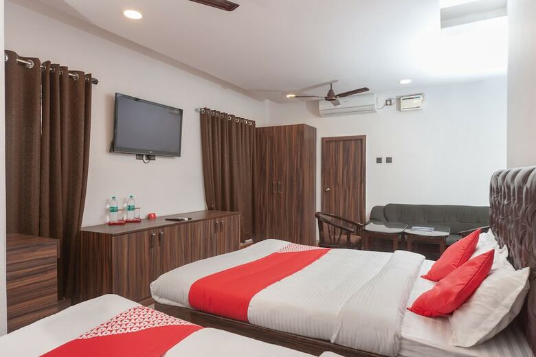 Oyo 24305 Hotel Lions India