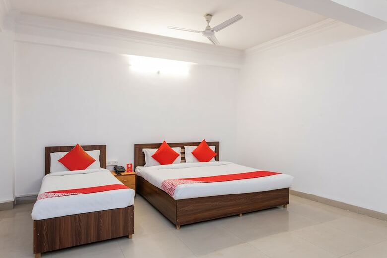 Hotel Oyo 22316 Kamla Kunj Garden