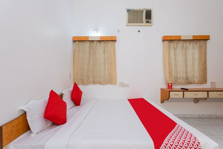 Hotel Oyo 22316 Kamla Kunj Garden