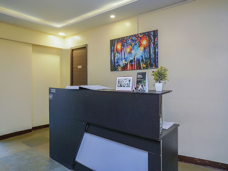 Hotel Oyo 24491 Silverkey Kharadi