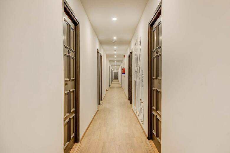 Hotel Oyo Townhouse 347 Singha Chowk Gurgaon