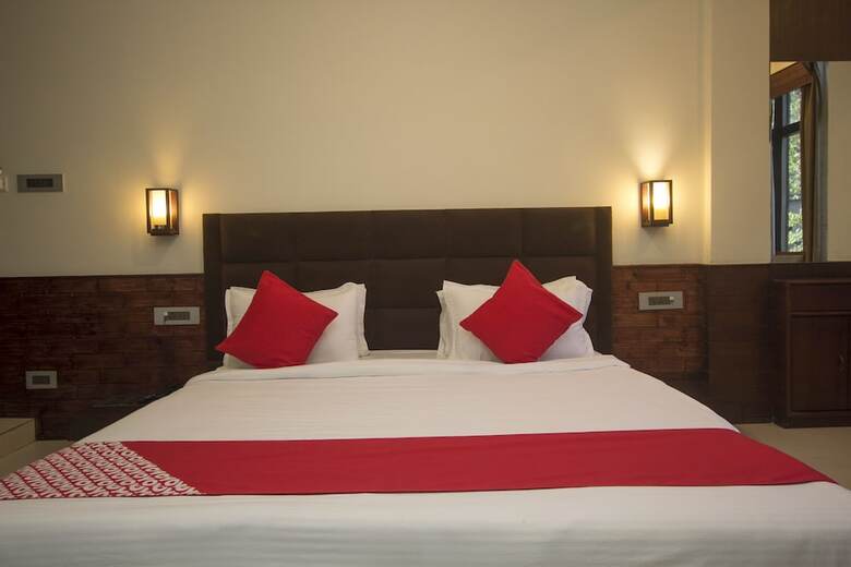 Oyo 24798 Kiwi Hotel Yavachi