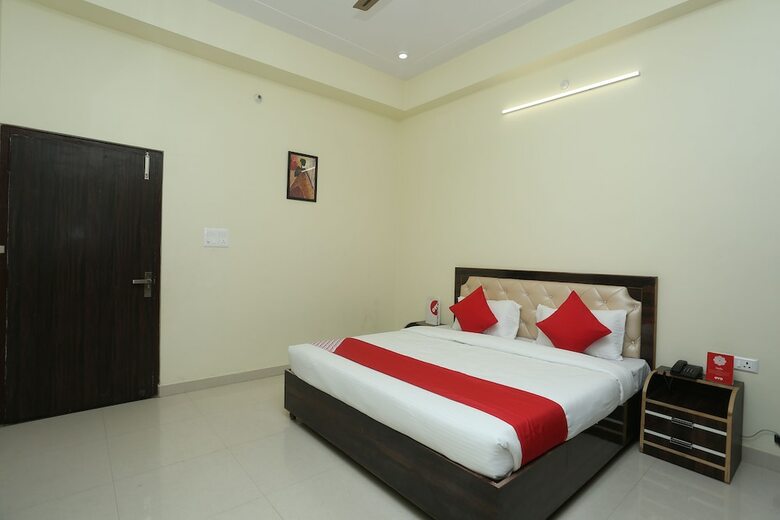 Hotel Oyo 16995 Sr Blessings