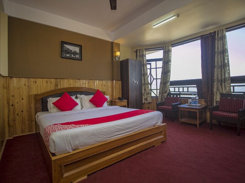 Hotel Oyo 23409 Lama Dhim