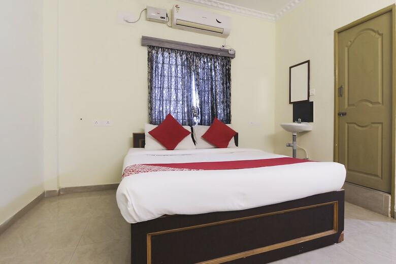 Hotel Oyo 24392 Flagship Damodar Inn