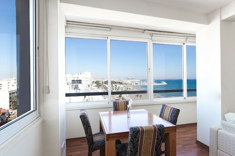 Laila's Seaview Penthouse Apartments