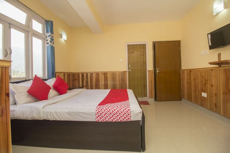 Oyo 23588 Hotel Chittiz