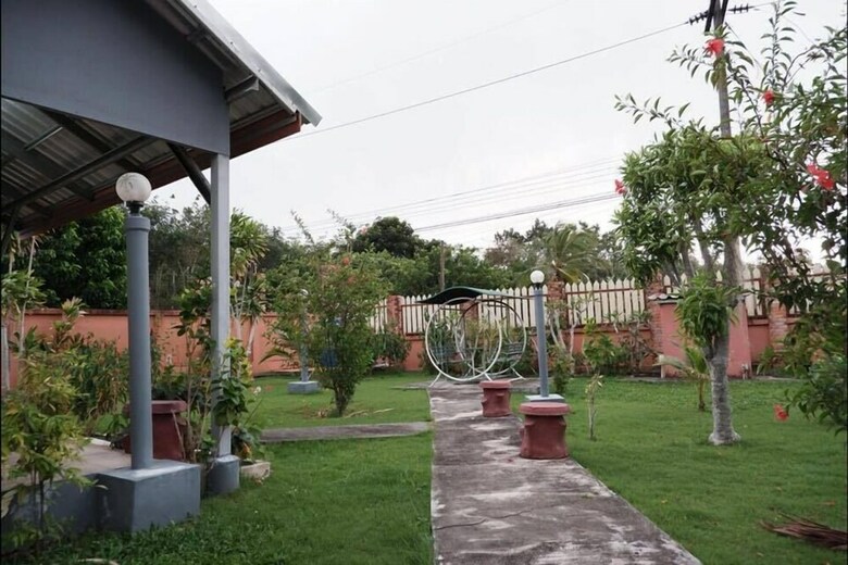 Hotel Maikhaobeach Home