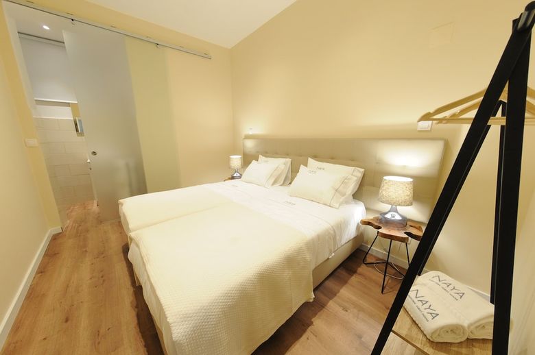 Hotel Naya - Downtown Guesthouse