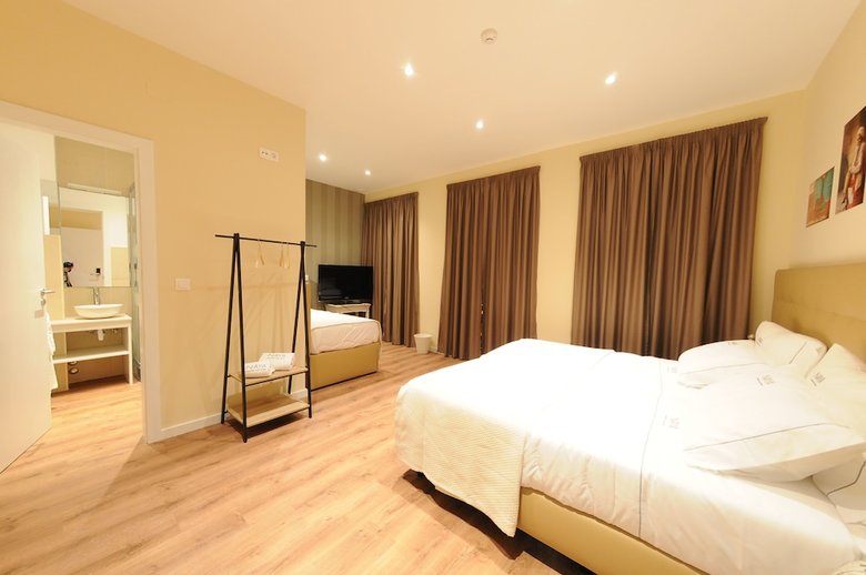 Hotel Naya - Downtown Guesthouse